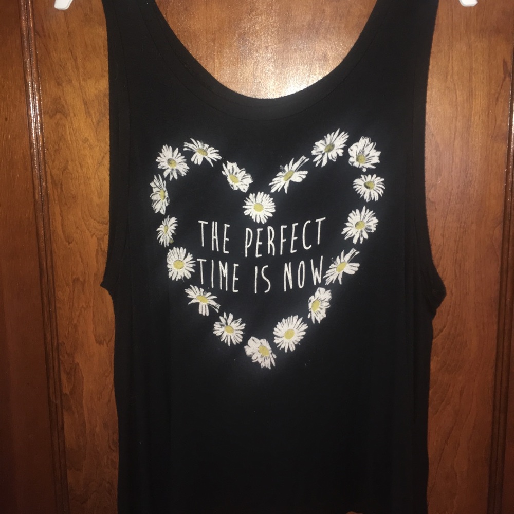 Black tanktop